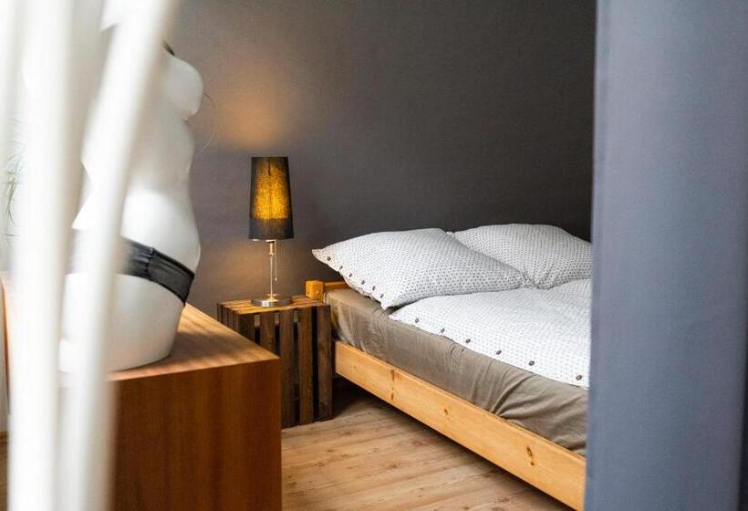 230 M2 Loft Mit Eigenem Wintergarten Mit Tischtennis & Dart, Kostenloser Parkplatz