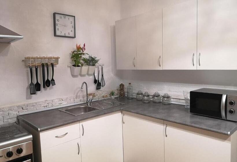 Acogedor Apartamento Con Excelente Ubicación