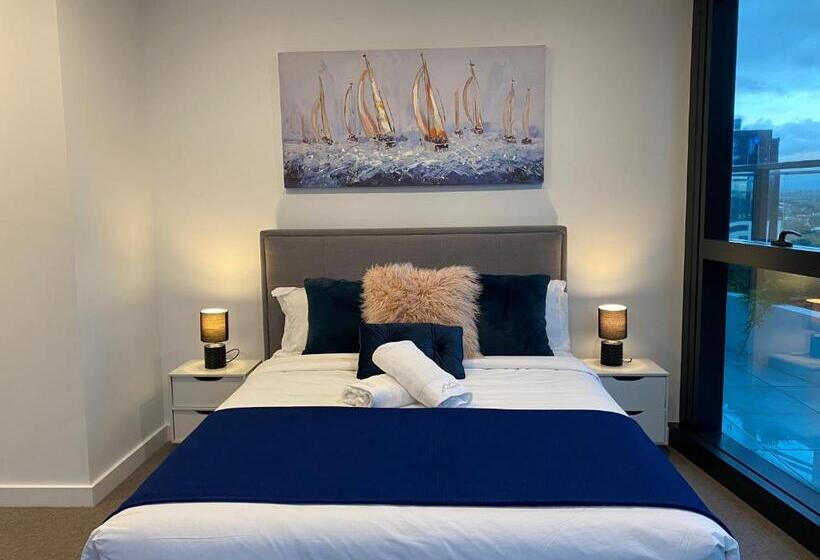 Apartment With Nice View In Boxhill 8a