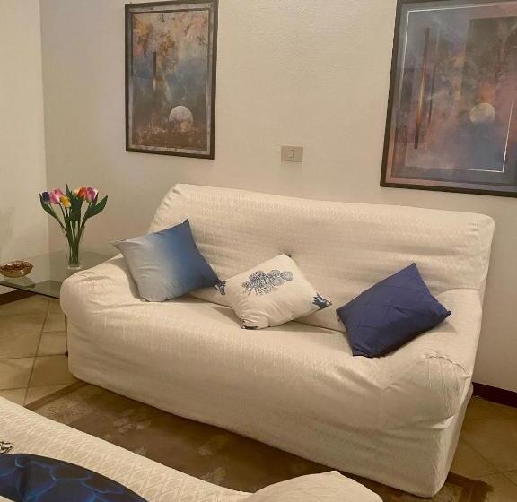 Apartment With Swimming Pool In Manerba Del Garda