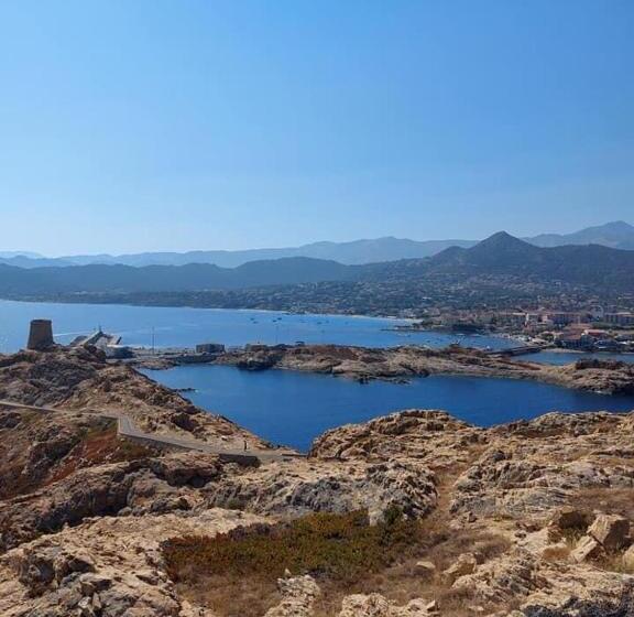 Appartement T4 Très Bien Situé Et Climatisé