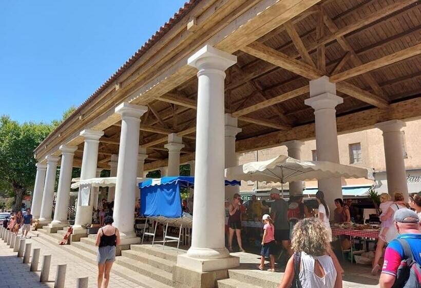 Appartement T4 Très Bien Situé Et Climatisé