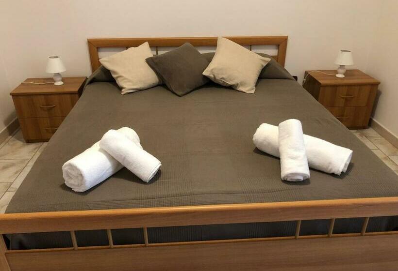 مبيت وإفطار Casa Vacanze Alcantara