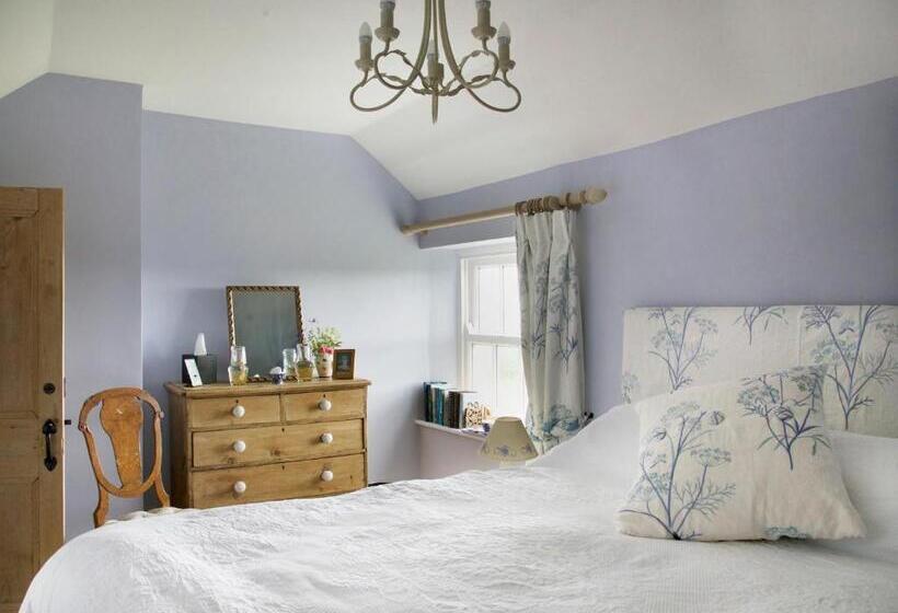 민박 Higher Tresmorn Farm