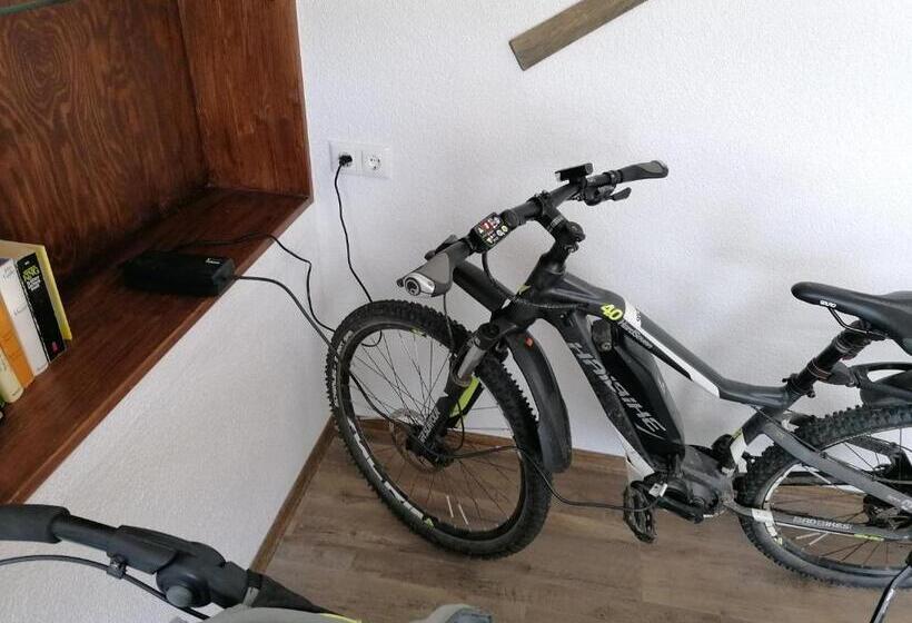 Blumenwerkstatt Mit Sauna Und Jacuzzi