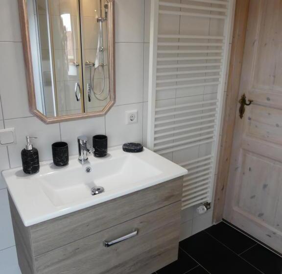 Blumenwerkstatt Mit Sauna Und Jacuzzi