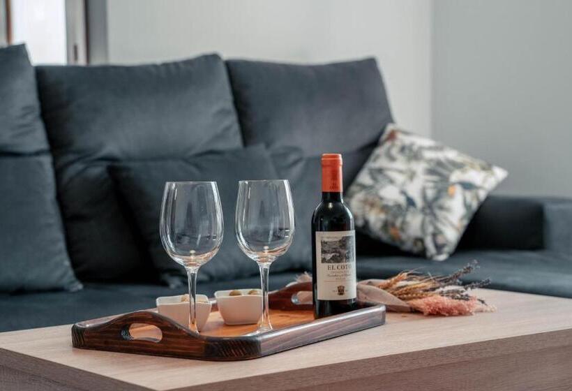 Casa En Muros Con Preciosas Vistas Al Mar