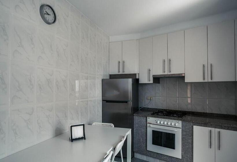 Casa En Muros Con Preciosas Vistas Al Mar