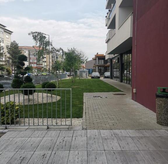 Christopher Apartment