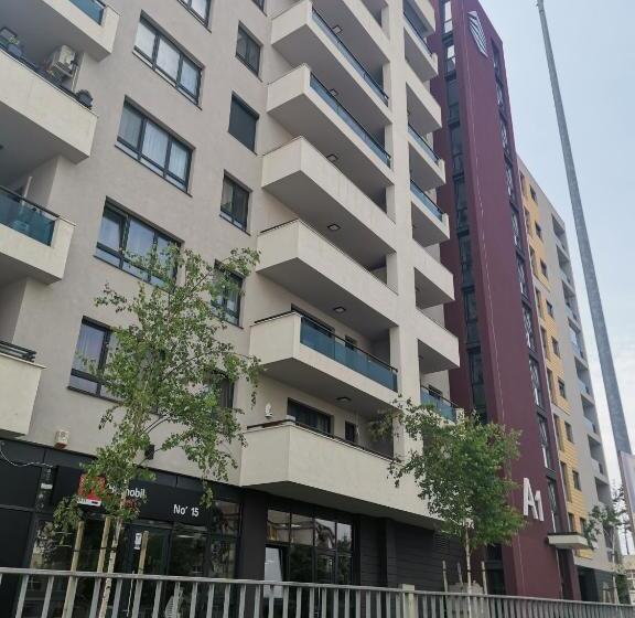 Christopher Apartment