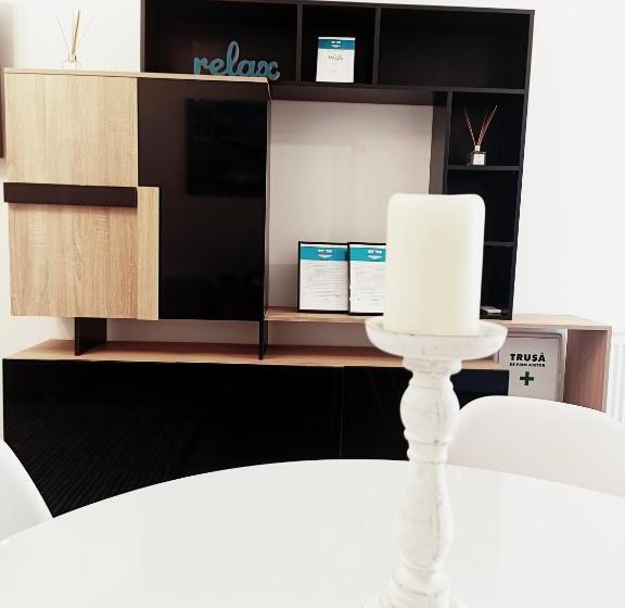 Christopher Apartment