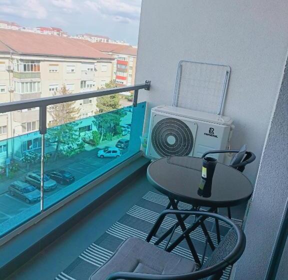 Christopher Apartment