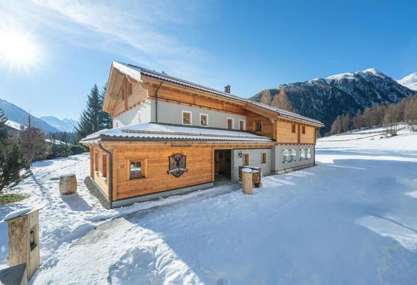 Engadin Chalet   Private Spa Retreat & Appart  St Moritz   Val Bever