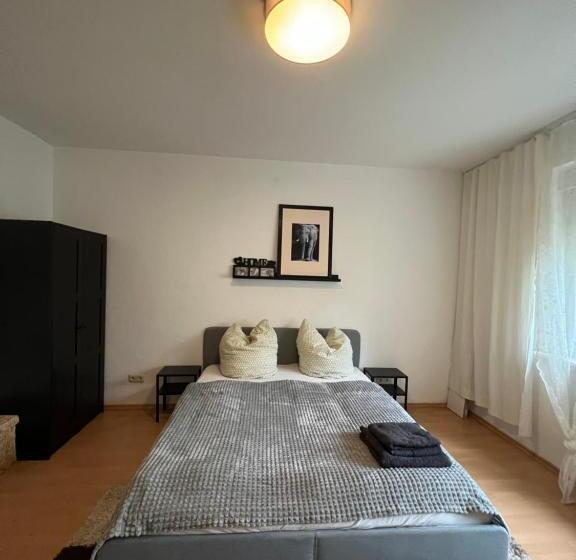 Gemütlich Eingerichtete 2 Zimmer Wohnung In Duisburg Meiderich