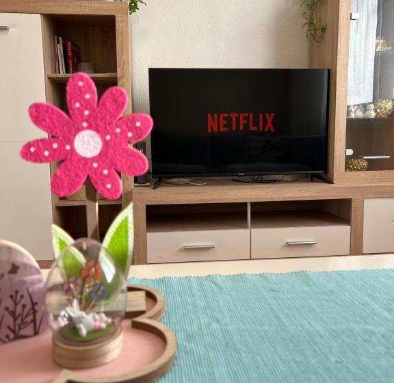 Gemütlich Eingerichtete 2 Zimmer Wohnung In Duisburg Meiderich