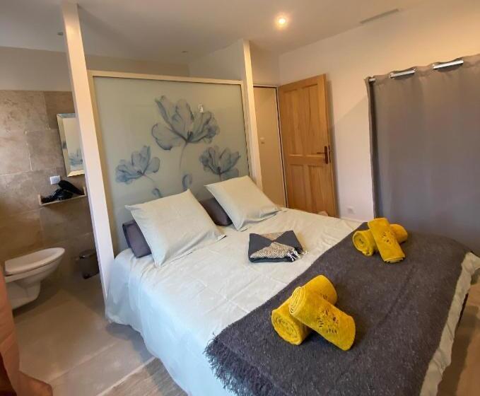 Gite Couleur Terre à 10mn De Gordes