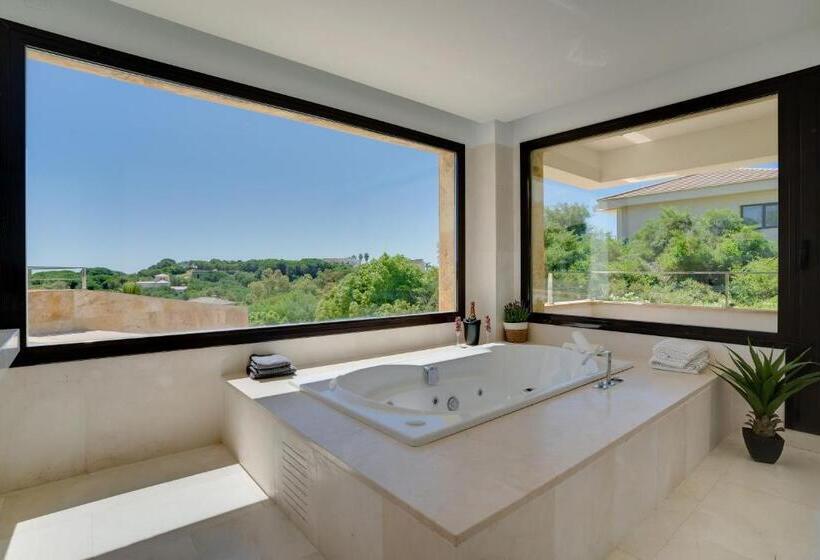 Gravity  Luxurious Paradise With Sea View