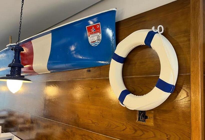 هتل Arha Santoña