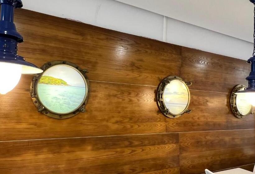 هتل Arha Santoña