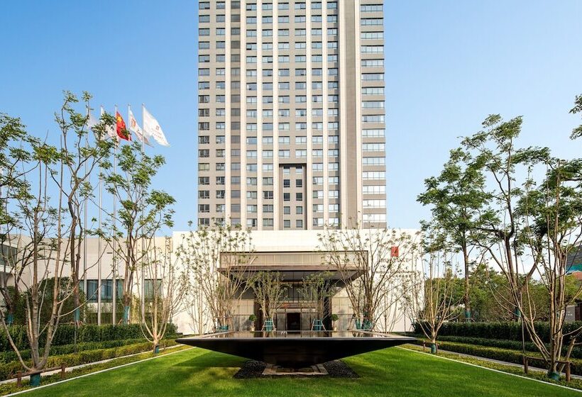 호텔 Hualuxe Shanghai Changfeng Park, An Ihg