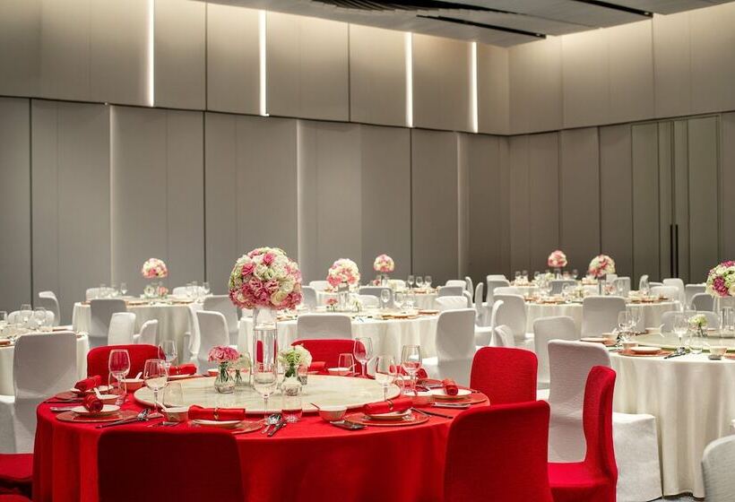 호텔 Hualuxe Shanghai Changfeng Park, An Ihg