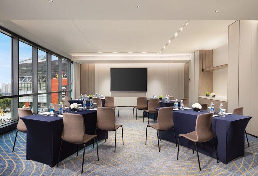 호텔 Hualuxe Shanghai Changfeng Park, An Ihg