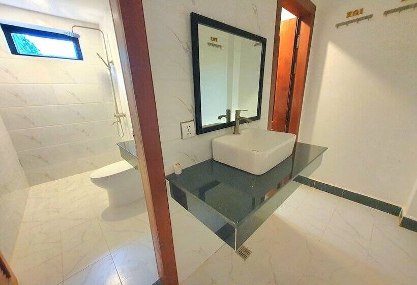 هتل Darling Pub Hostel