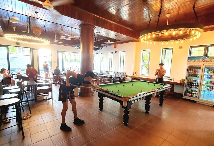 ホテル Darling Pub Hostel