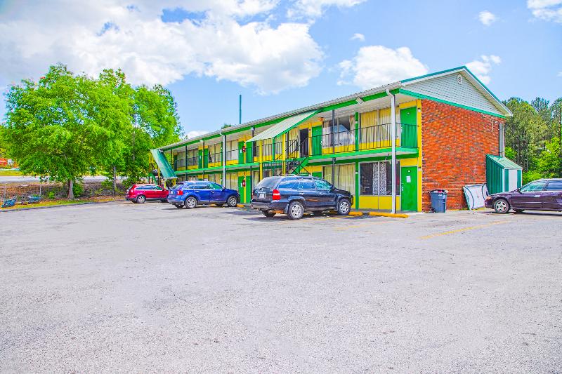 فندق Oyo  Calhoun, Ga I75