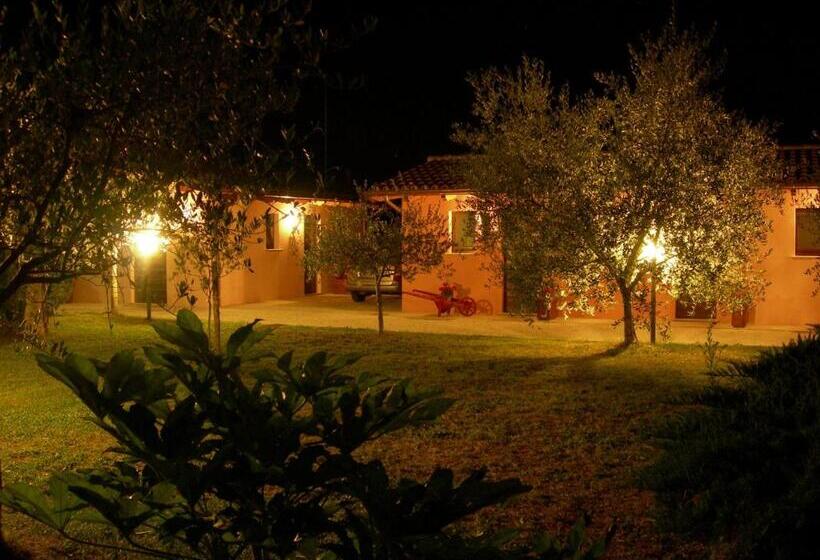 Отель Santa Croce