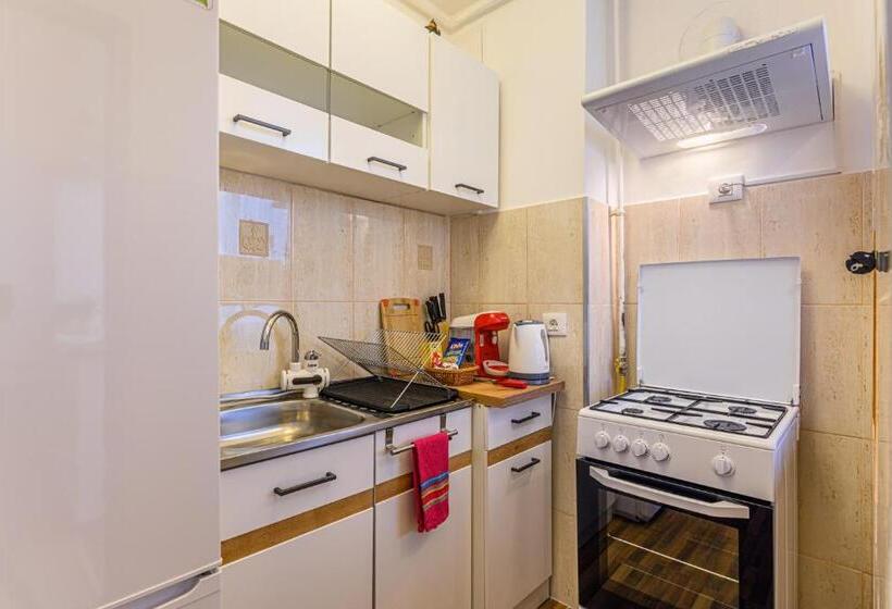 Jad   Family Apartments & Studios