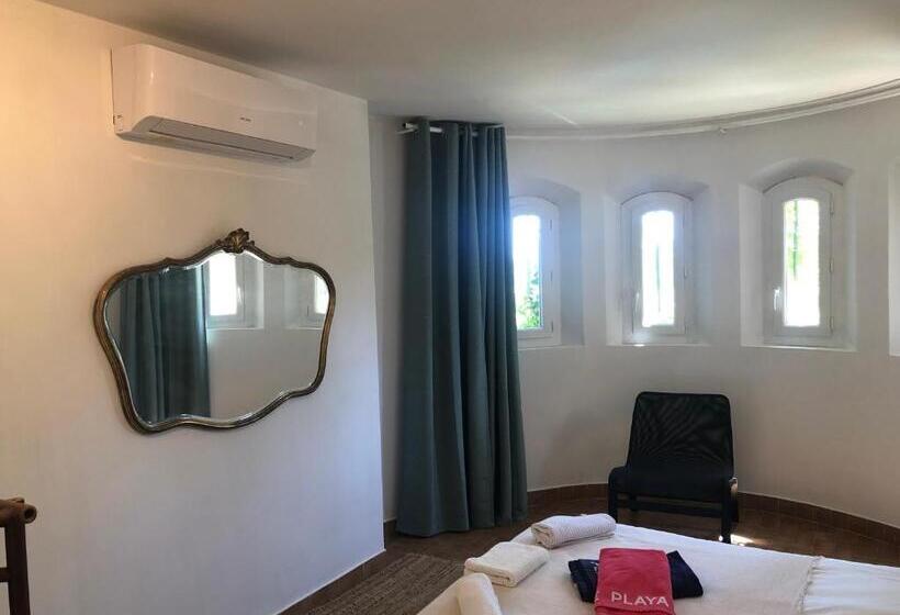 La Tour  Pigeonnier Provençal   Mas Des Sous Bois