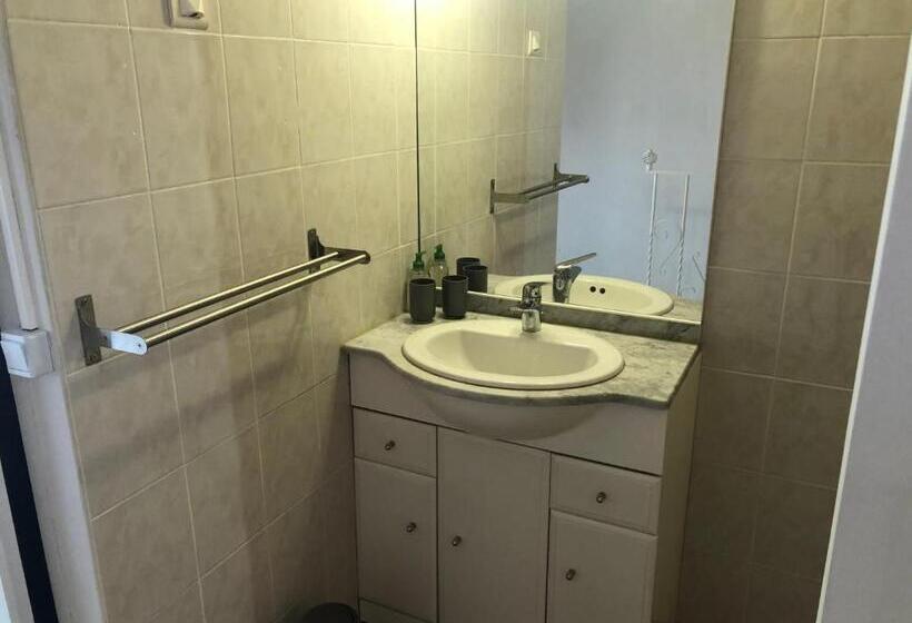 La Tour  Pigeonnier Provençal   Mas Des Sous Bois