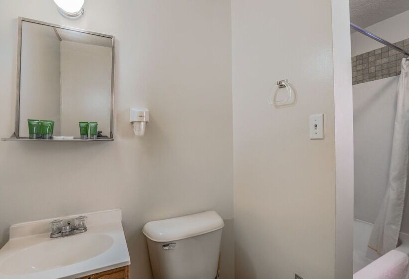 Love Hotels On Silver Street At Hurley Wi