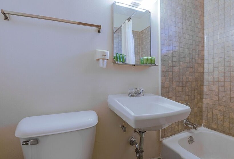 Love Hotels On Silver Street At Hurley Wi