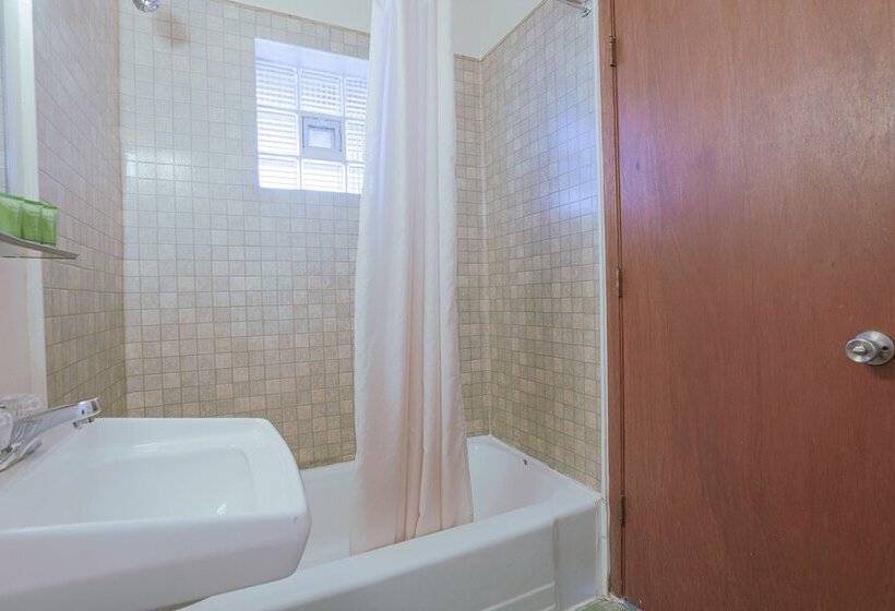 Love Hotels On Silver Street At Hurley Wi