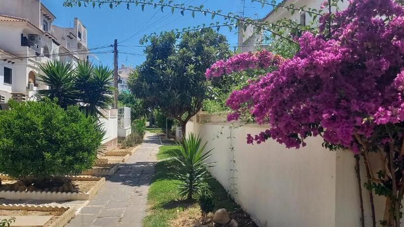 Lovely 1bedroom Renewed Apartment With 3 Pools