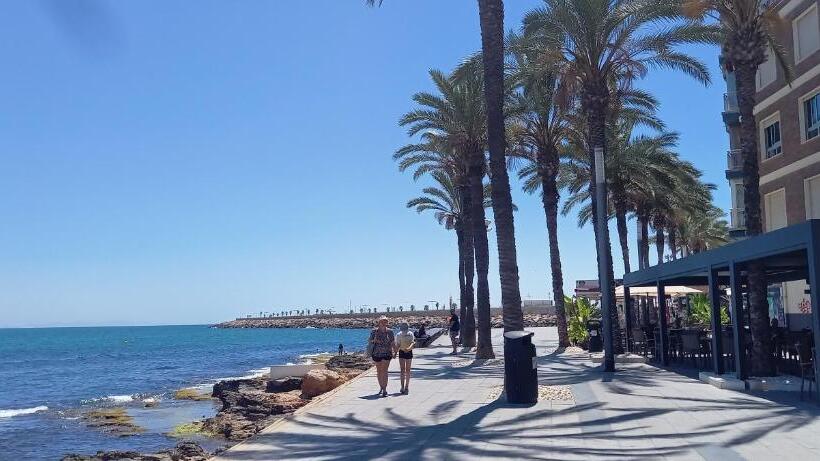 Lovely 1bedroom Renewed Apartment With 3 Pools