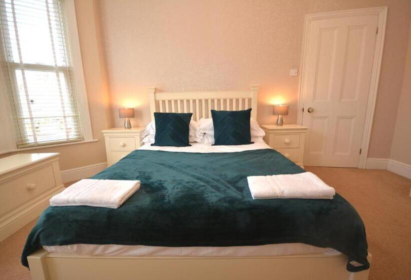 Luxurious Victorian Home By The Sea   Myana House