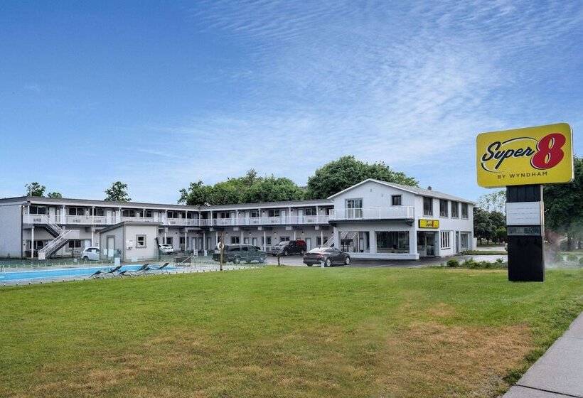 モーテル Super 8 By Wyndham Niagara Falls On