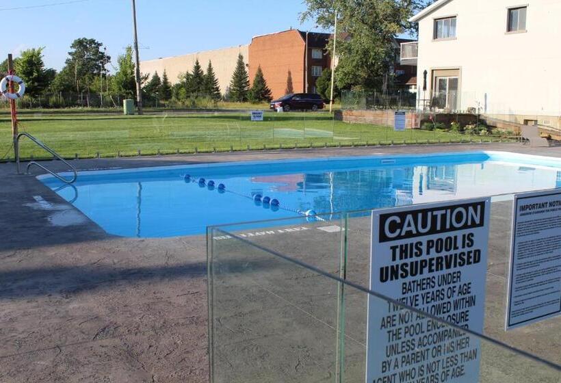 モーテル Super 8 By Wyndham Niagara Falls On