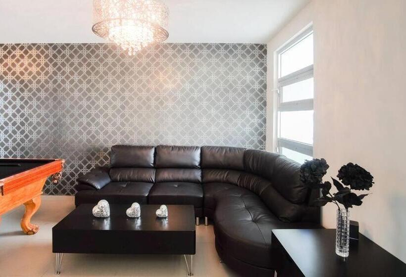 New House / Vip / 1 Block To The Beach