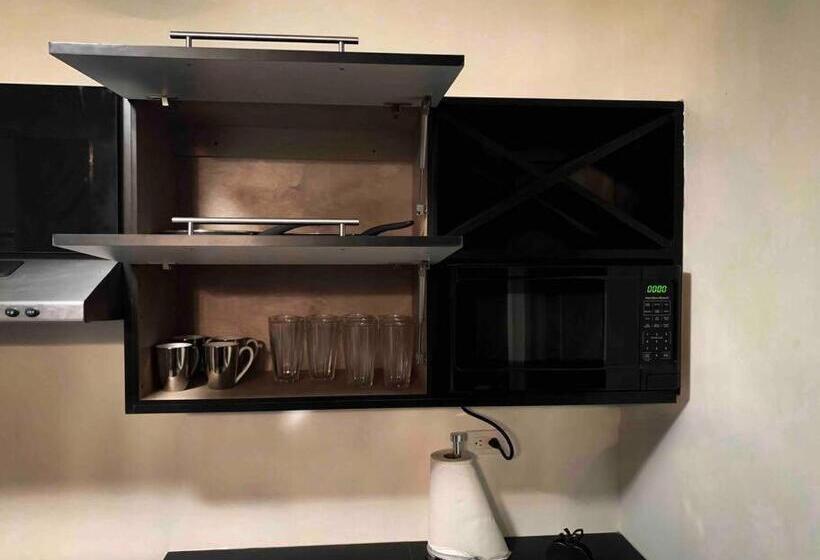 New House / Vip / 1 Block To The Beach