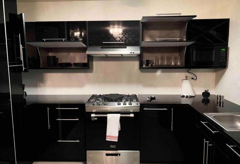 New House / Vip / 1 Block To The Beach