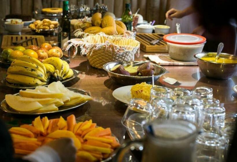 ペンション Hospedagem Beija Flor   Espaço Flor Das águas