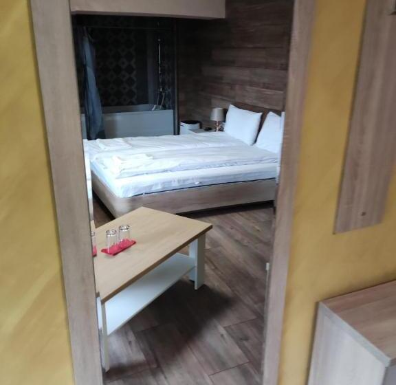 פנסיון Leshtenski Rai Guest House