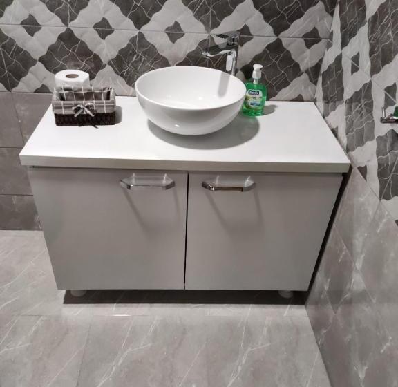 פנסיון Leshtenski Rai Guest House