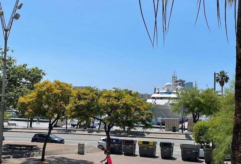 Пансион Som Nit Port Vell