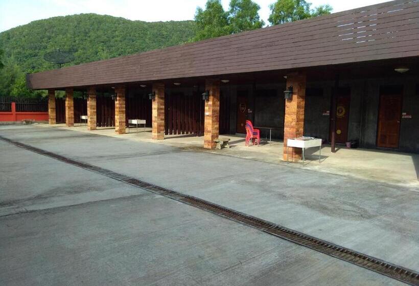Pooma Resort