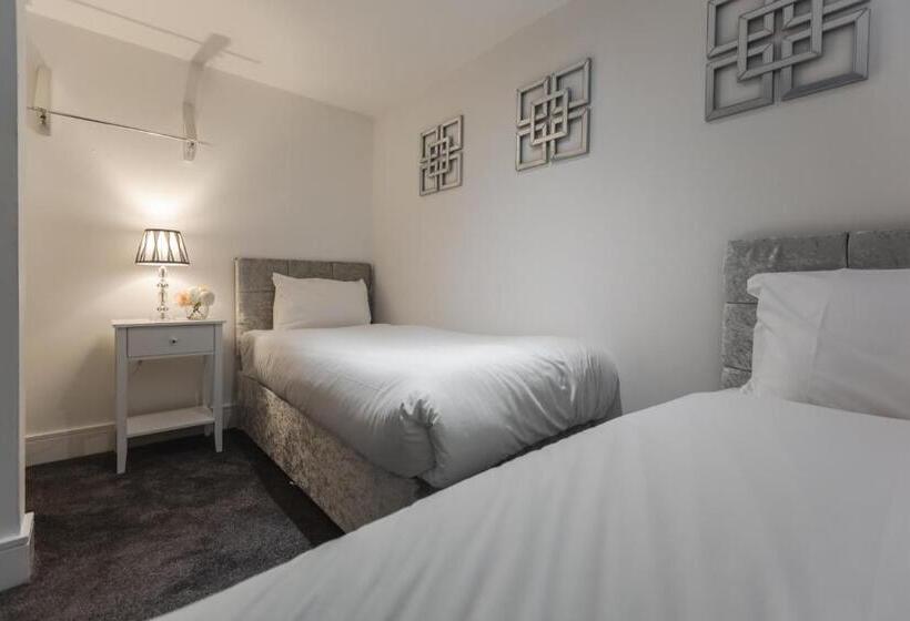 Rst Cumberland Street